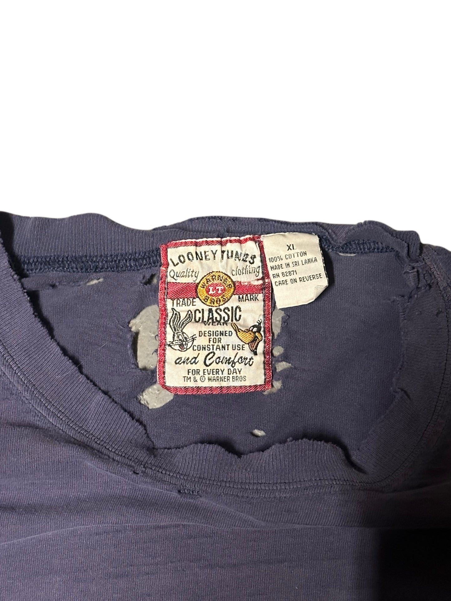 1994-1996 Vintage Looney Tunes Distressed Long Sleeve Shirt