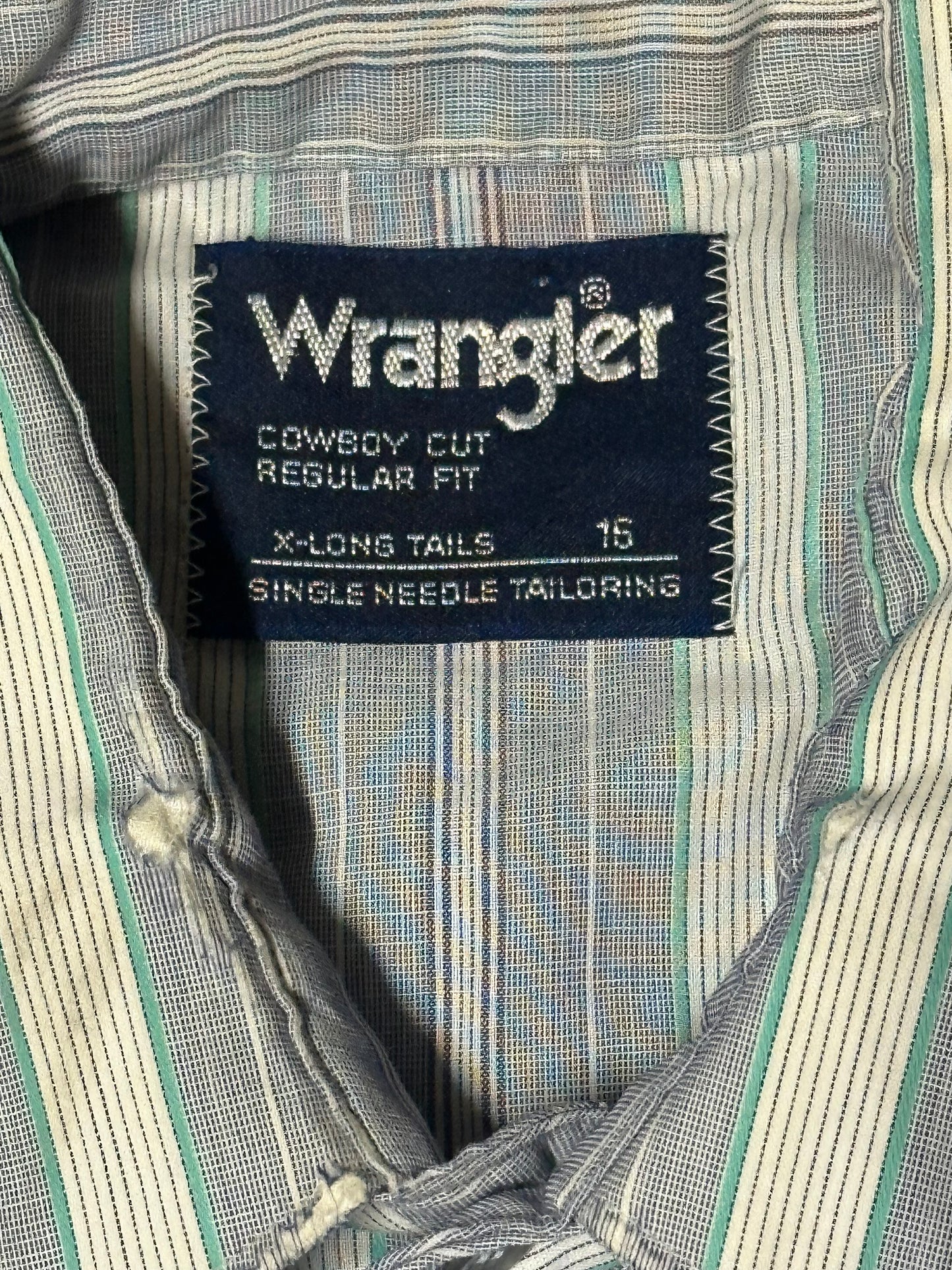 1980's Vintage Wrangler Button-Up Shirt