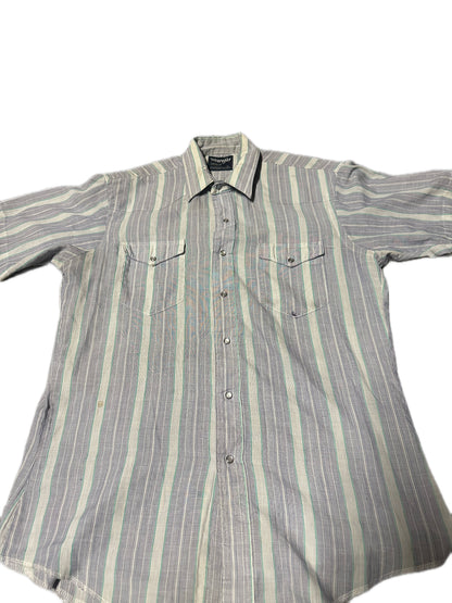 1980's Vintage Wrangler Button-Up Shirt